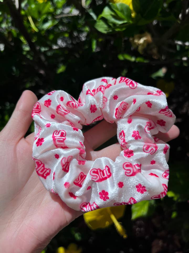 SL*T scrunchie VELVET for wholesale by Threads By Tie