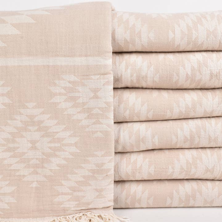 Organic Turkish Towels - Wholesale Bedding blanket - Designer Bedspread, Luxurious Turkish Throw Blanket1