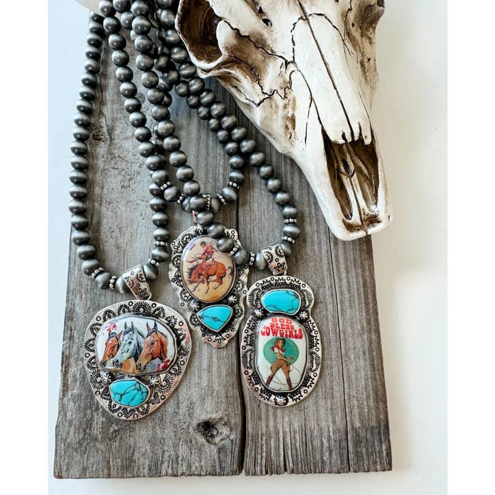 Boho Ranch Shop - Wholesale Pendant/Charm Necklace - Western Print Pendant Necklace - Navajo Style Pearl