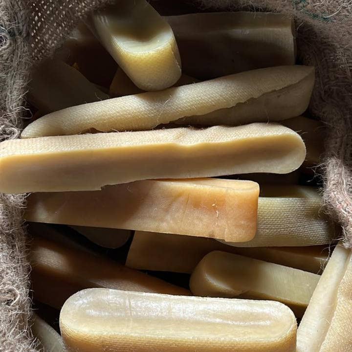 CHURPI - Wholesale Pet Treats - Dog - S ORIGINAL CHURPI BAR yak Snack/treat for dogs7