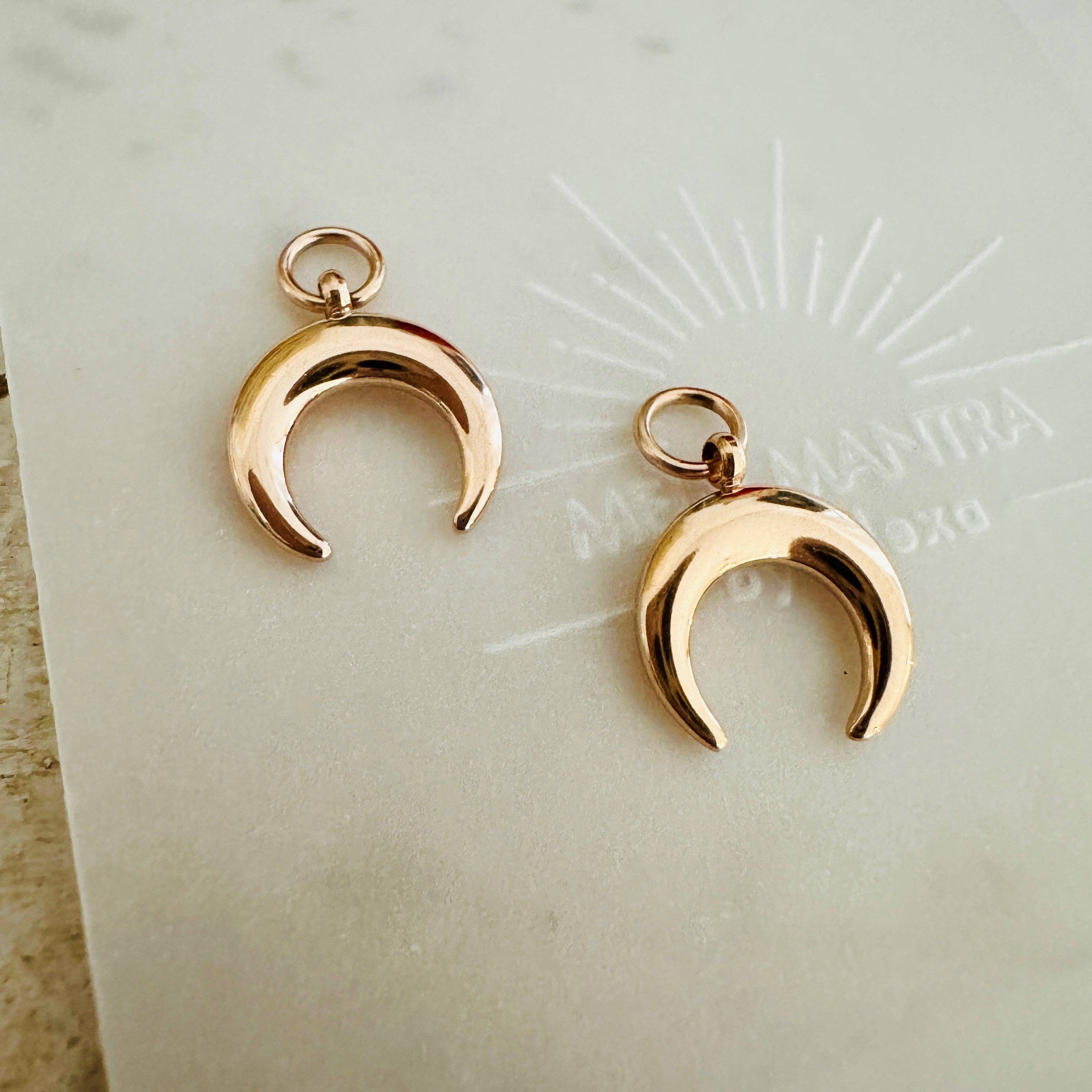 Mein Mantra - Wholesale Hoop Earrings - Crescent Charms