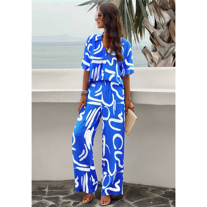 FurDecoration – Großhandel Loungewear-Set – Damen – Kurzarmanzug mit geometrischem Aufdruck am Revers18