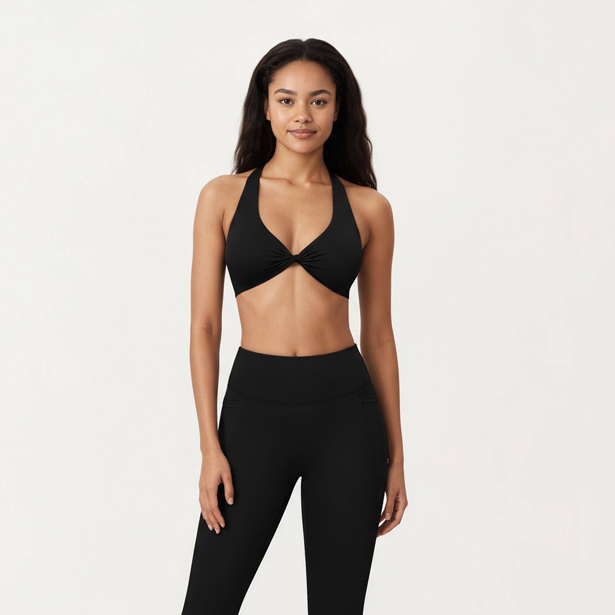 Active by Anna-Kaci - Vendita all'ingrosso Reggiseno sportivo - Donna - Top reggiseno sportivo con halter a torsione e spallina larga di supporto2