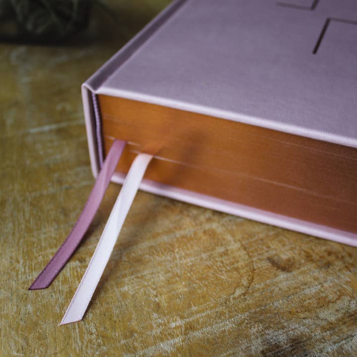 HarperCollins Christian Publishing - Wholesale Religion - ESV The Jesus Bible Leathersoft Over Board Pink2