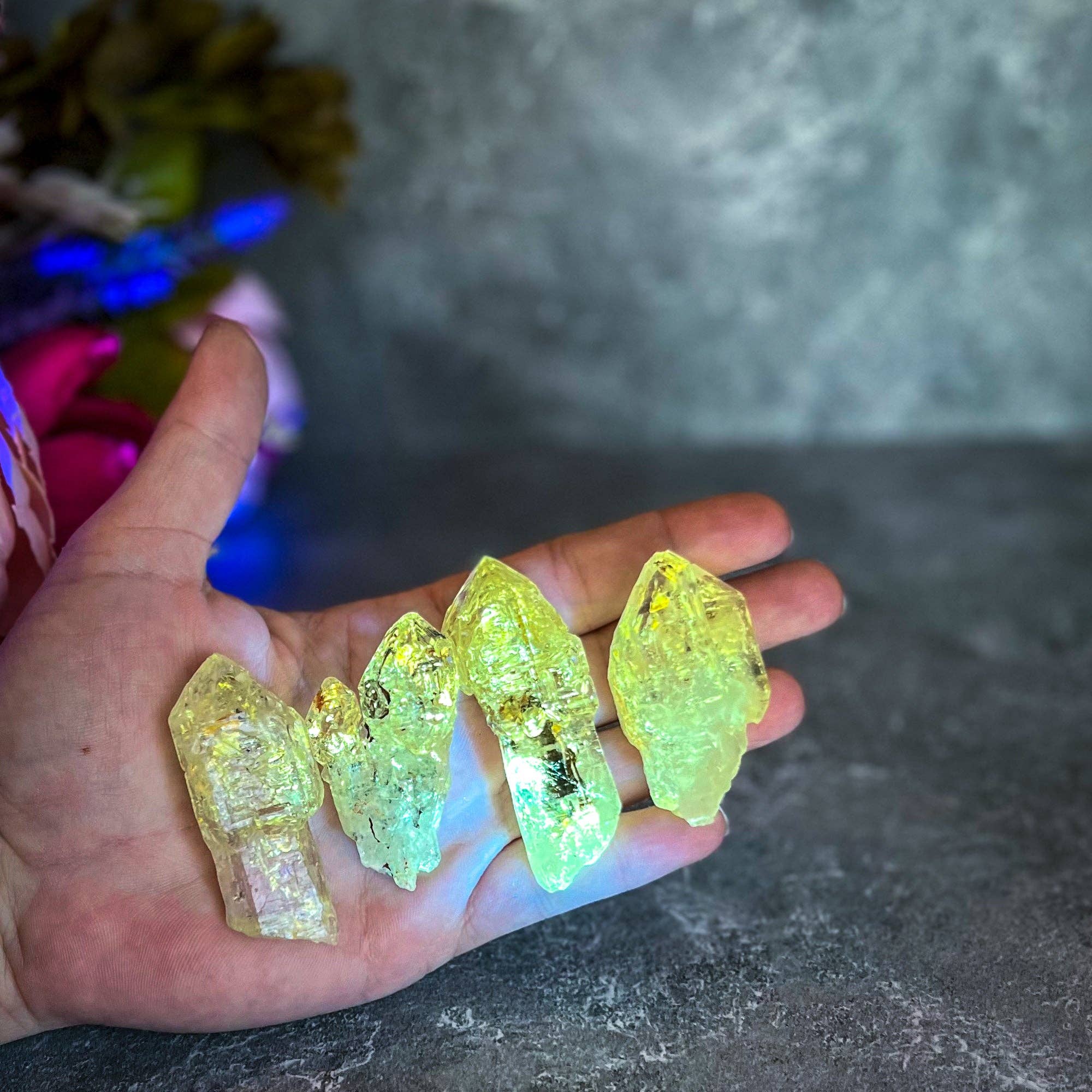 Mandala Gems – Pedra/cristal espiritual por atacado – Espécimes de Quartzo de Petróleo Vaga-lume de Madagáscar4