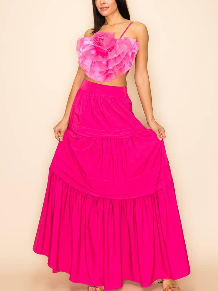 SET MIT BLUMEN-OBERTEIL UND ROCK — 2-teiliges Set für den Großhandel von QMP Moda