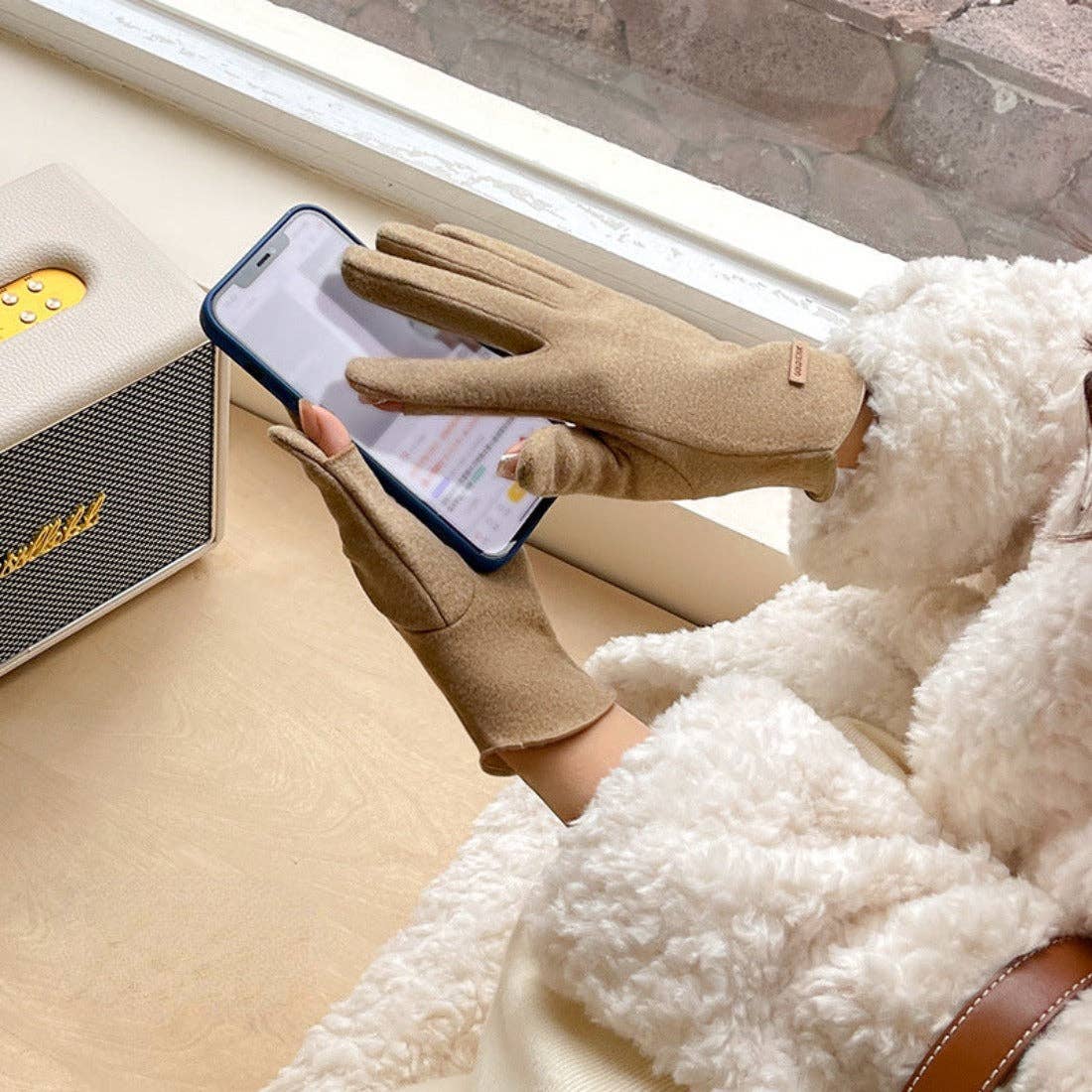 Funkyrel® Atzbranding Limited - Wholesale Gloves – Women's - Gloving - Windproof Women's Touch Screen Gloves2