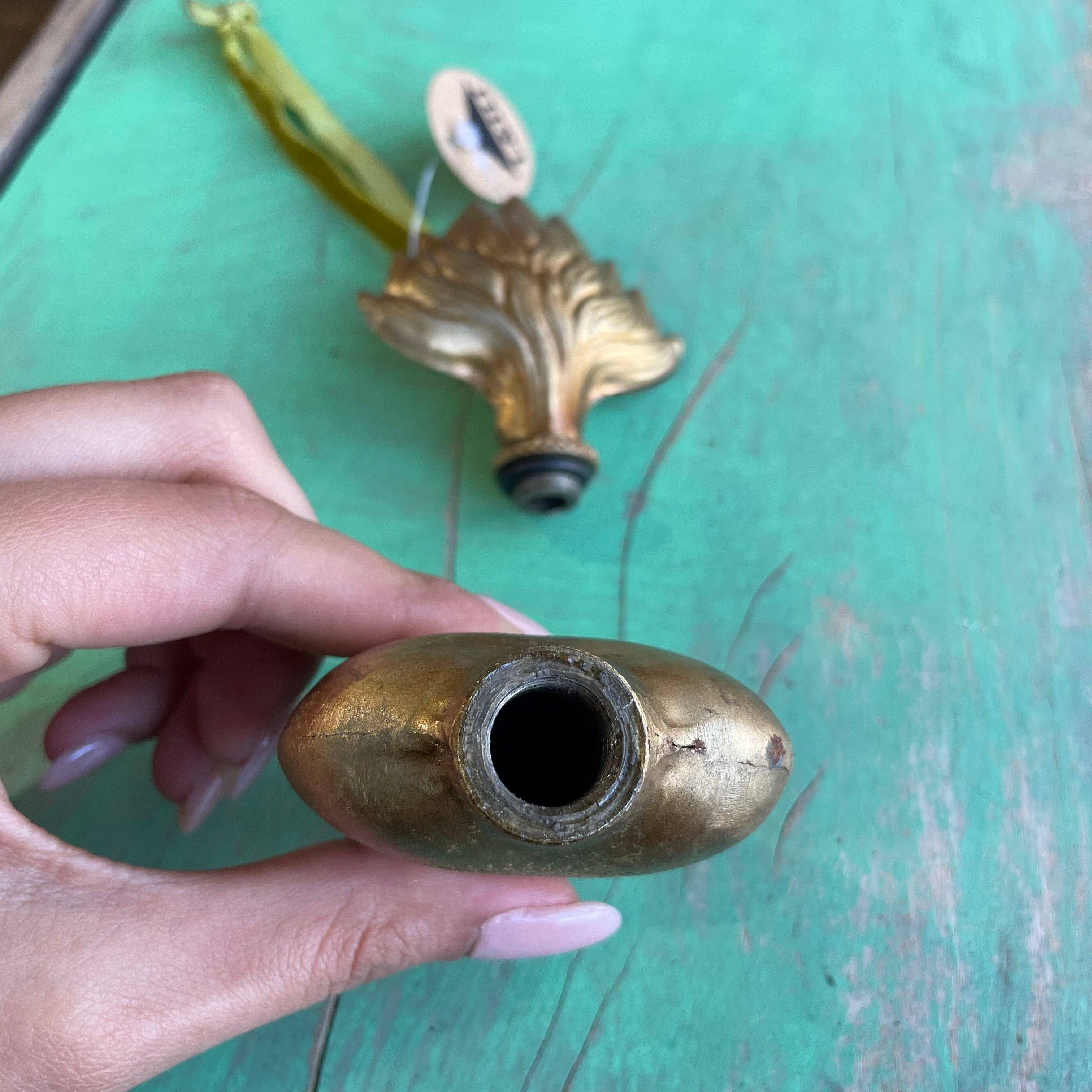 Love and Honor Jesus LLC – wholesale Decorative tabletop object – Sacred Heart Holy Water Font2