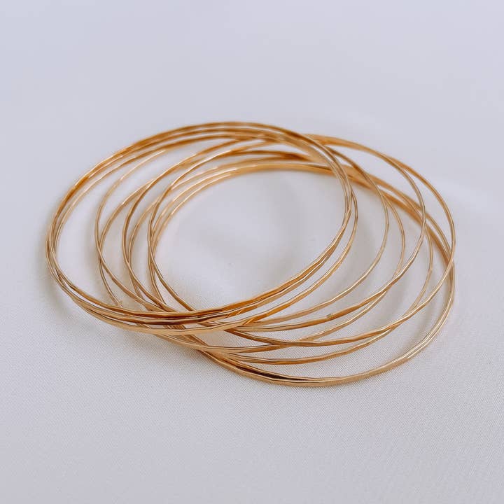 Gehämmerter Armreif für den Großhandel von Gold Sisters Collection