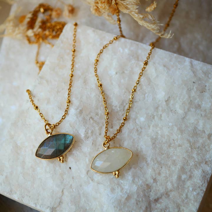 GINANDGER - Wholesale Pendant/Charm Necklace - NECKLACE MAHAKALI EYE LABRADORIT OR MOONSTONE2
