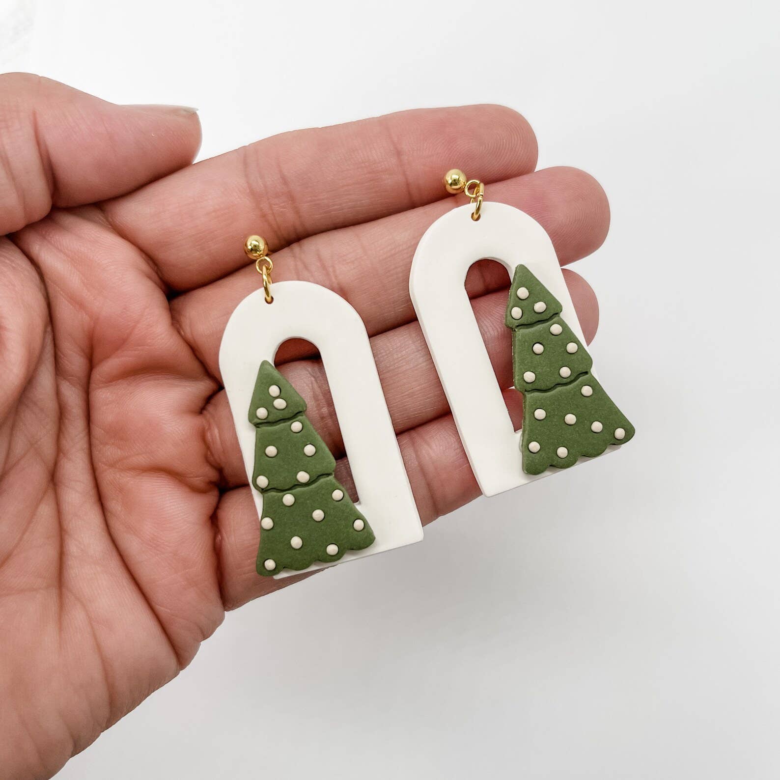 My Sister’s Things - Wholesale Dangle Earrings - Christmas Tree Clay Earrings, Christmas Boho Clay Earrings1