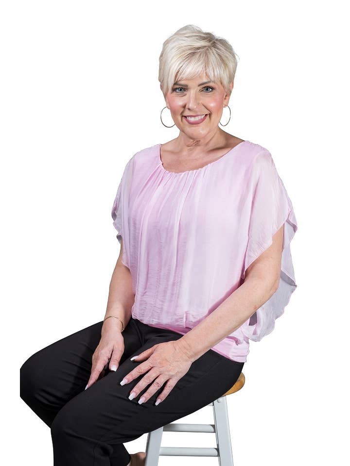 TINA Stephens Italy/Tees By Tina – Engroshandel Bluse - Dame – Aurora Flutter Fly Sleeve Silke Top m/Band Bund (BSS202)32