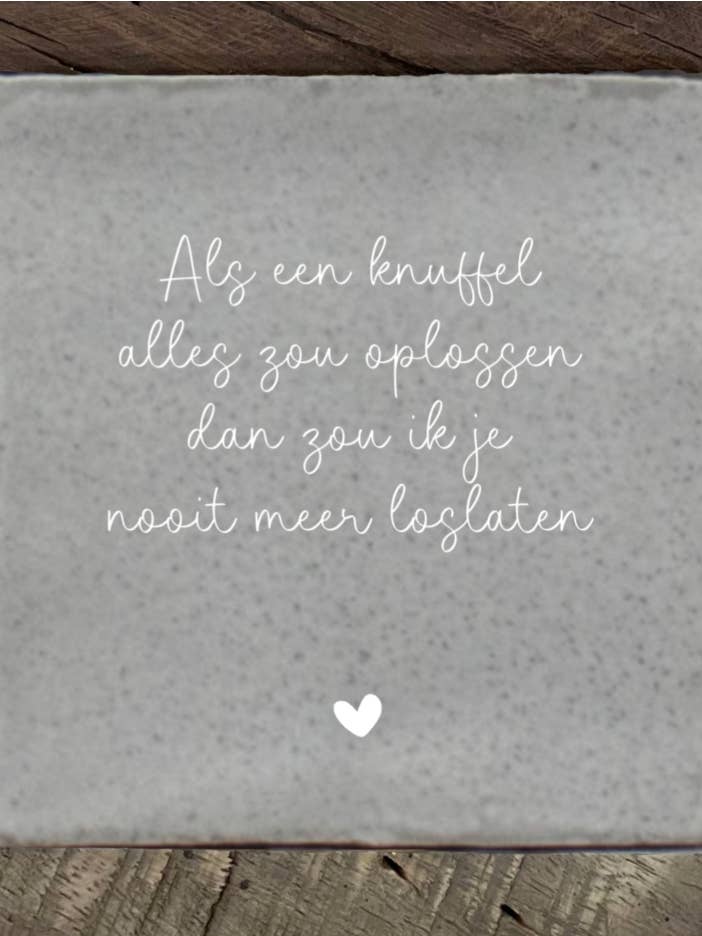 Tile like a hug - 10x10 cm for wholesale by Label2X B.V.