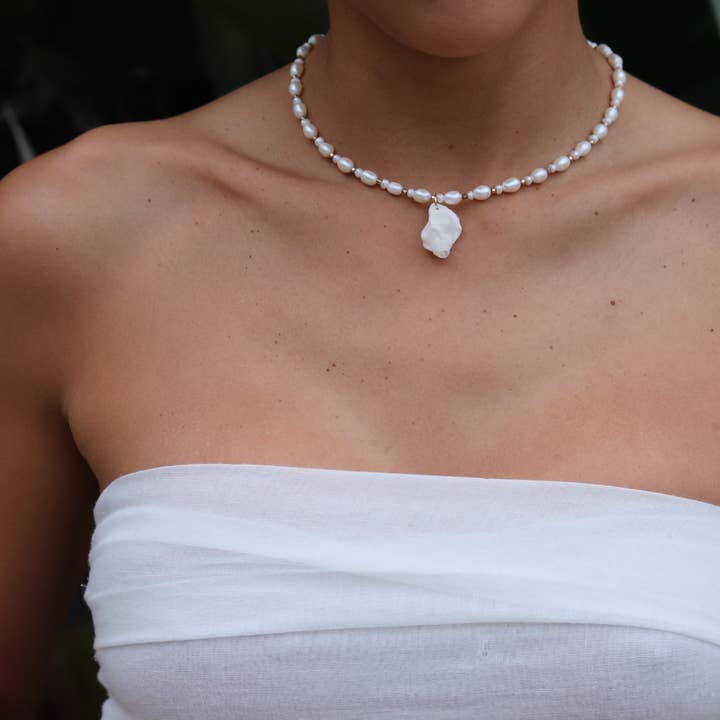 Mini Conch Seashell & Pearl Necklace for wholesale by ROOTSSEA