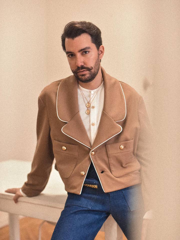 Petite veste courte pour la vente par NUMERO 8 SPAIN