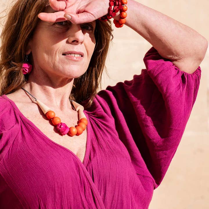 Bijondo - Wholesale Beaded/Pearl Necklace - Wood & Resin Necklace Tilly6