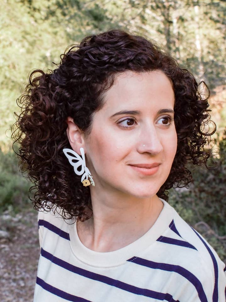 Pendientes Elegancia de Mariposa Blanco para venta al por mayor de Seron