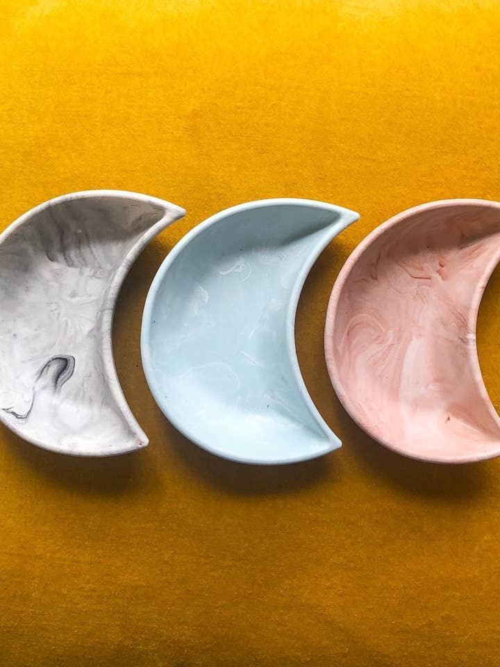 Halbmond-Schale für den Großhandel von Just Luckey Designs