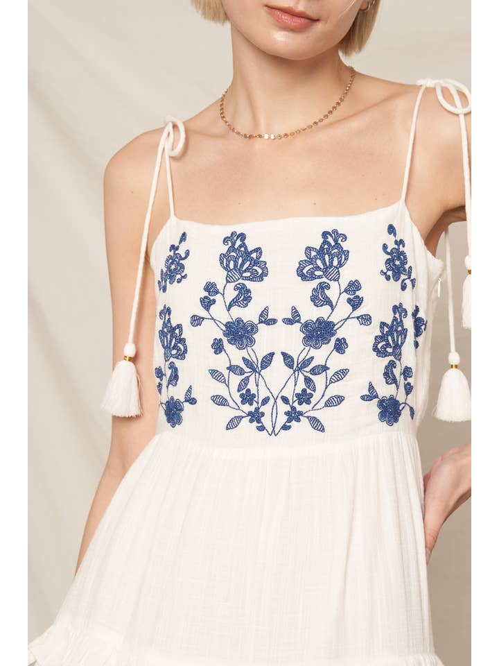 En Crème - Wholesale Dress - Women's - Tie Shoulder Embroidered Dress 7