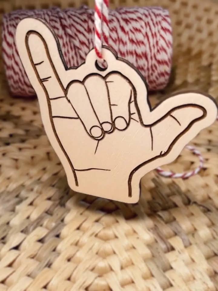 Colgante suelto, shaka, adorno hawaiano para venta al por mayor de Marigold’s Meadow