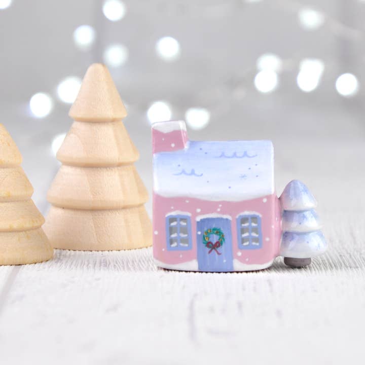 Maison de Noël- miniature céramique en édition limitée pour la vente par Gwenngwenn