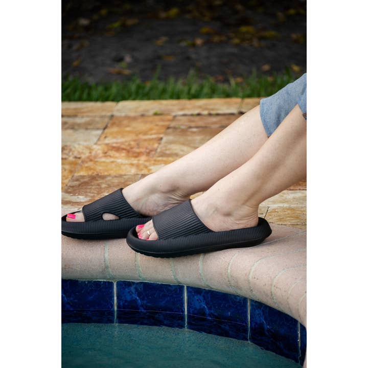 Julia Rose Wholesale - Wholesale Slides - Women's - Black Insanely Comfy -Beach or Casual Slides9