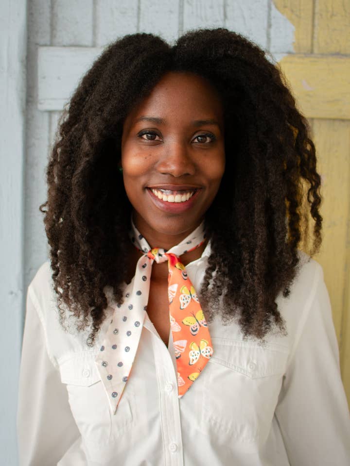 Foulard fin Papillons et pois pour la vente par Girl Riot Society by Mosaic Makers Co