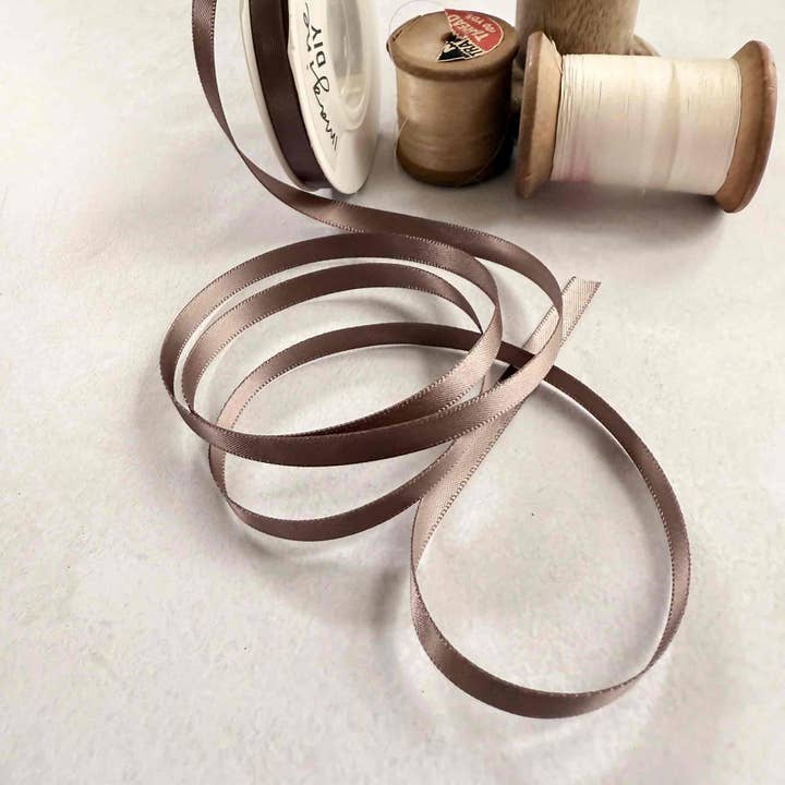 Imaginediy - Wholesale Ribbon - Gift Wrapping - Chocolate Chip Satin Ribbon on 10 Meter Rolls