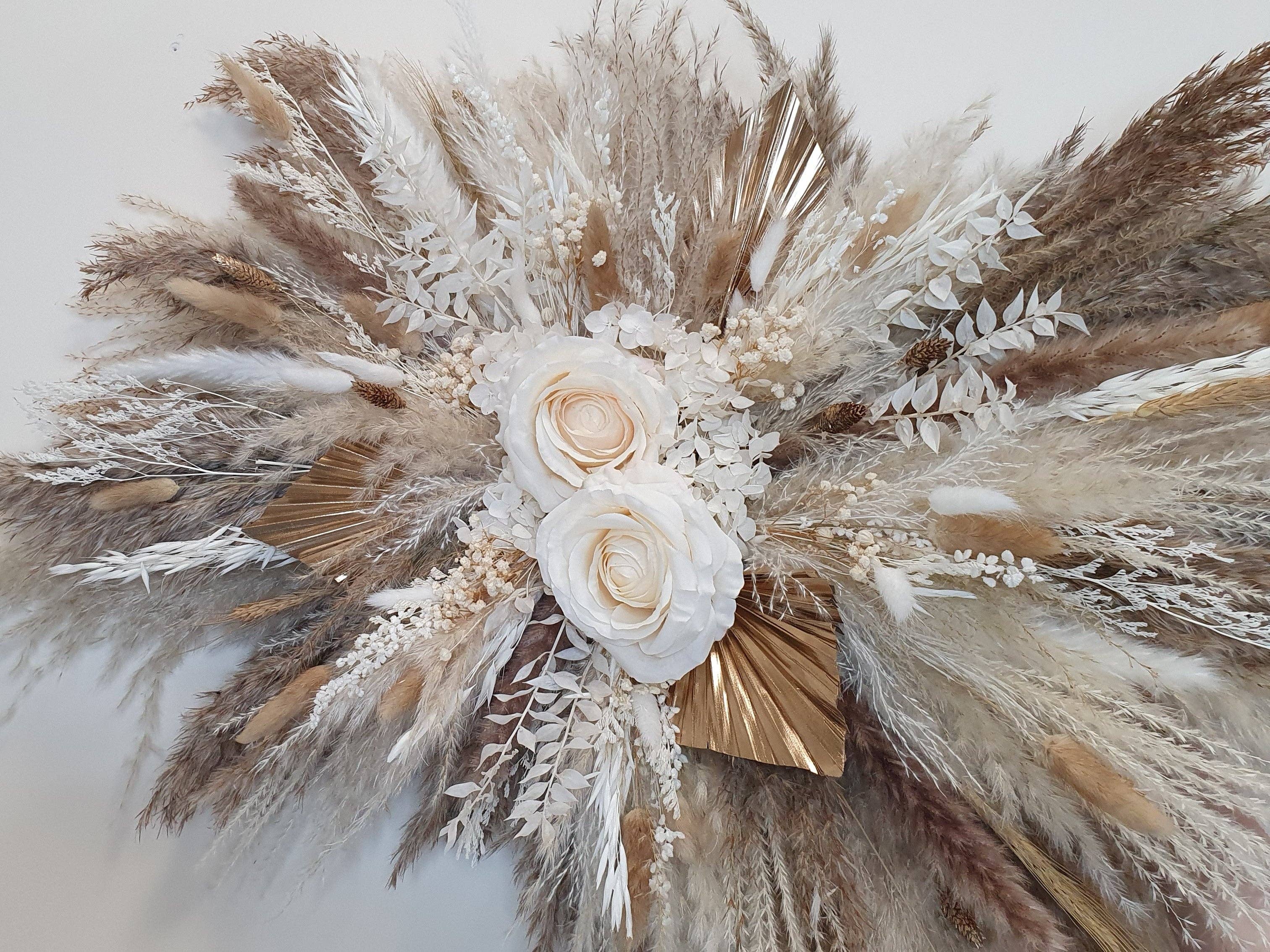 Opal Lily - Wholesale Dried/Pressed Flowers - Dried Pampas Wall Decor - Brown1