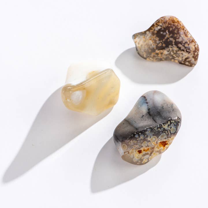 GeoCentral – wholesale Spiritual stone/crystal – Tumbled White Opal Crystals - 36 pcs, 1”- 2”