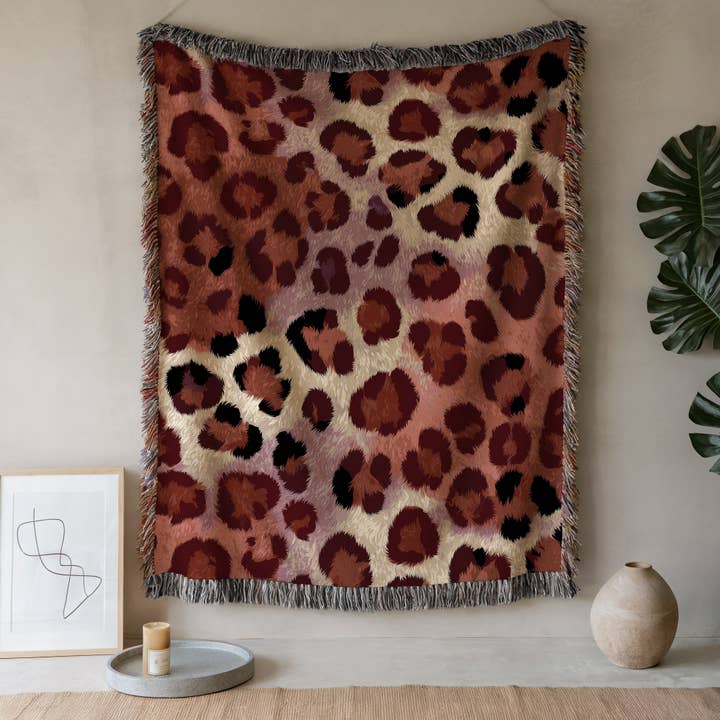 CasaIuliia - Wholesale Throw Blanket - Terracotta Leopard Woven Blanket – Modern Animal Print Throw