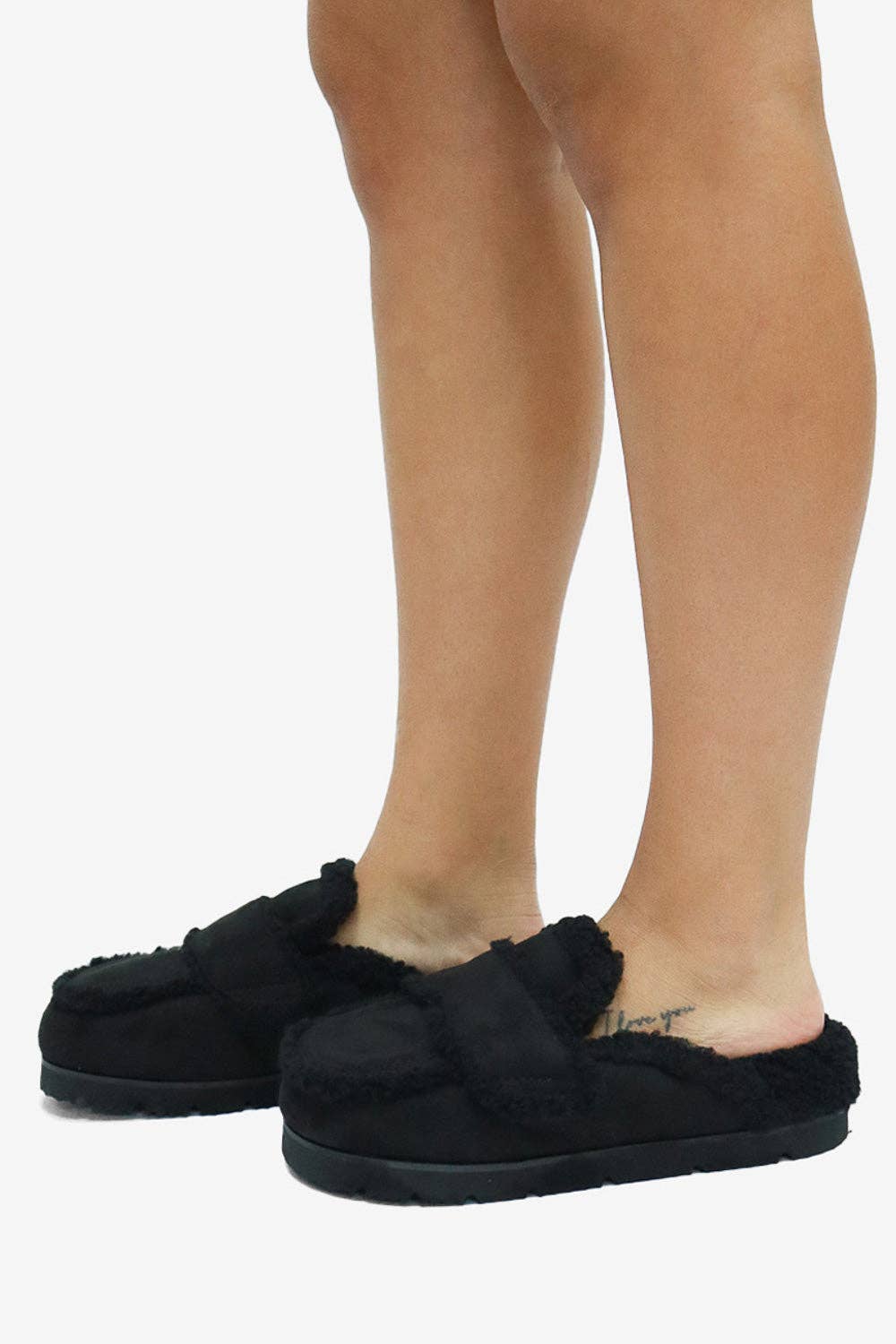 Lemonade Shoes – Großhandel Hausschuhe – Damen – TATUM - Gemütlicher Wildleder-Slide mit dicker gepolsterter Sohle5