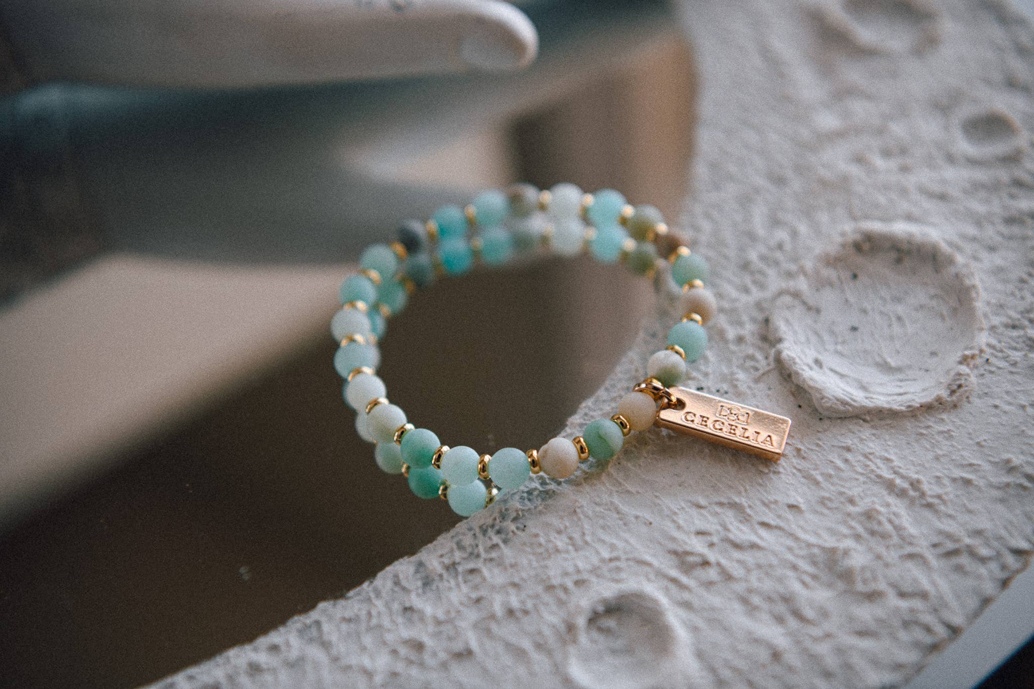 Cecelia Designs Jewelry – Engroshandel Perlearmbånd – Private label armbånd med ædelstens- og guldsperler6