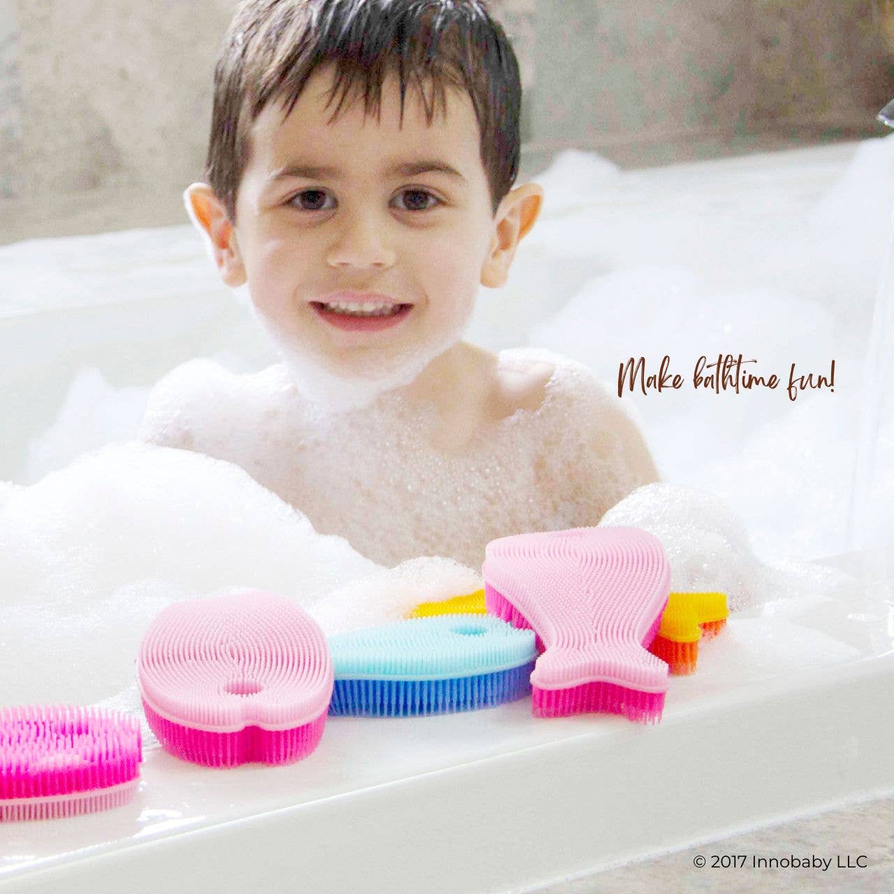Innobaby on Faire - Venta al por mayor Juguete para la bañera - Bebés - Exfoliante de baño de silicona, divertido cepillo con forma de pez, juguete de baño para bebés23