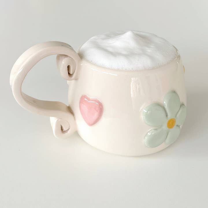 Tazza Felice – Tazza in Ceramica Fatta a Mano con Fiori (280 ml) per la vendita all'ingrosso da parte di Pipa and Happy