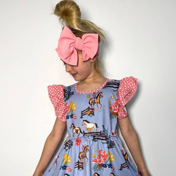 Robe Calamity Jane Blues pour fille pour la vente par Clover Cottage