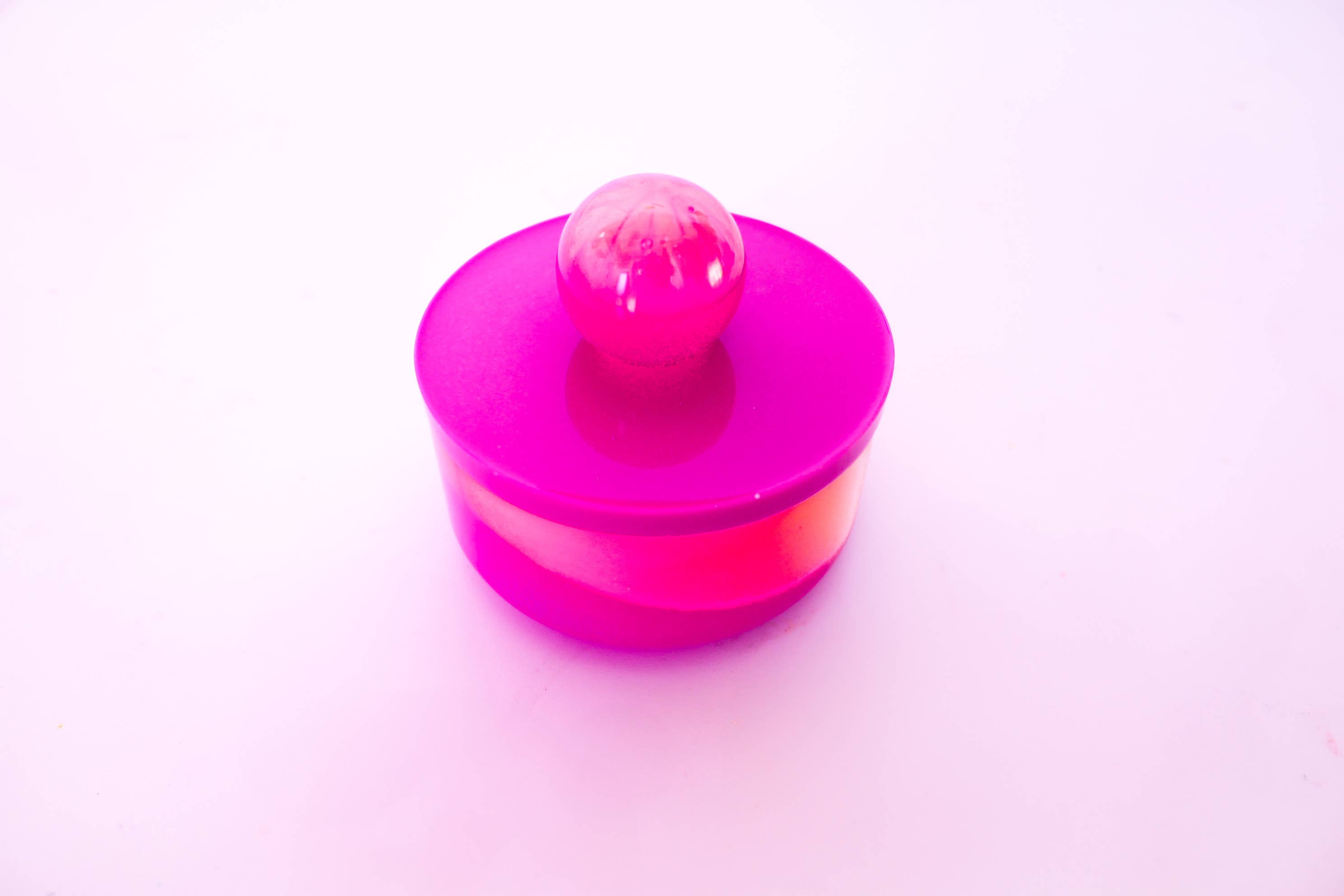 Resin at the Disco - Venta al por mayor Bandejas/platos/boles decorativos - Recipiente Rosie con tapa10