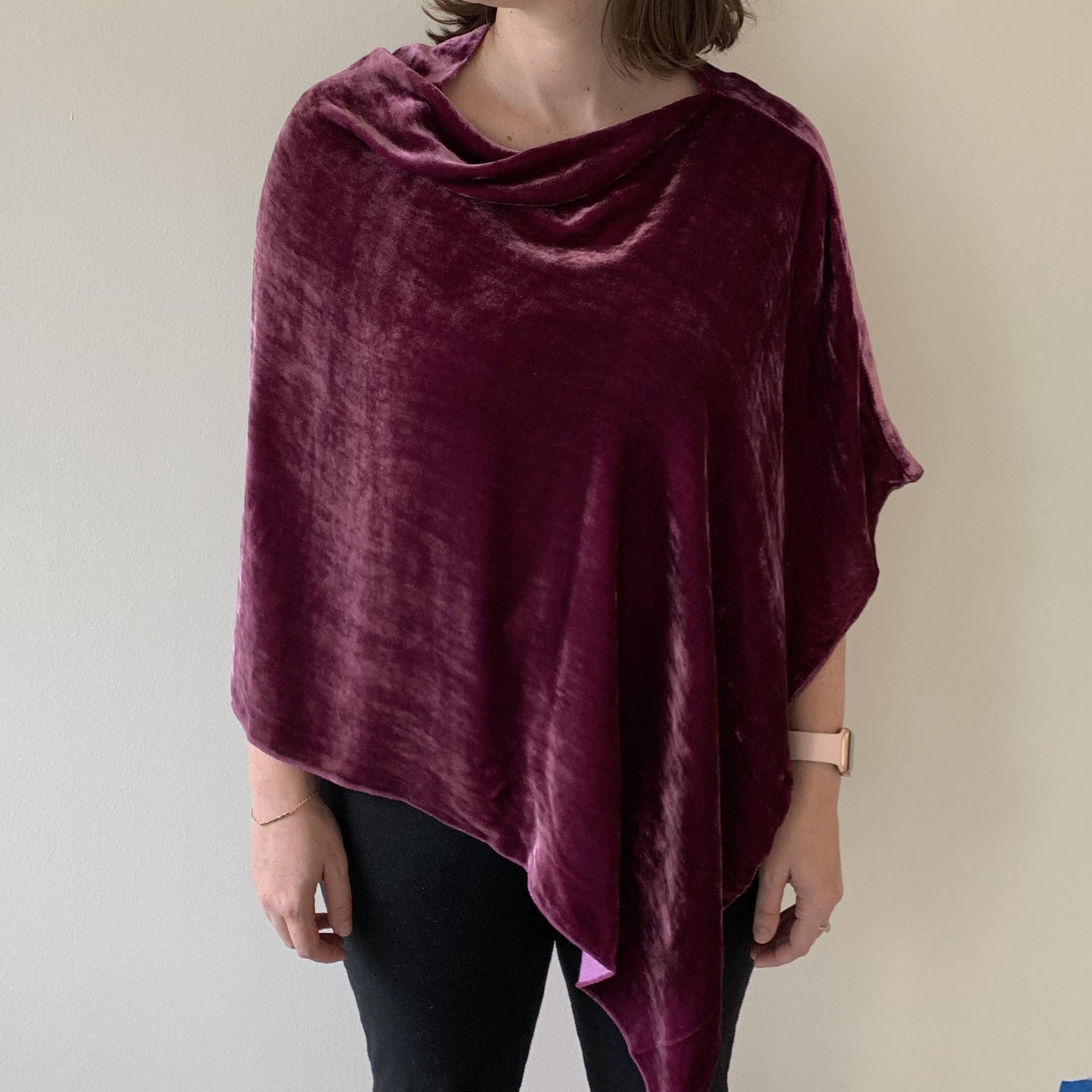 Dana Herbert - Vente Poncho – femme - Poncho en velours de soie fait main à Portland7