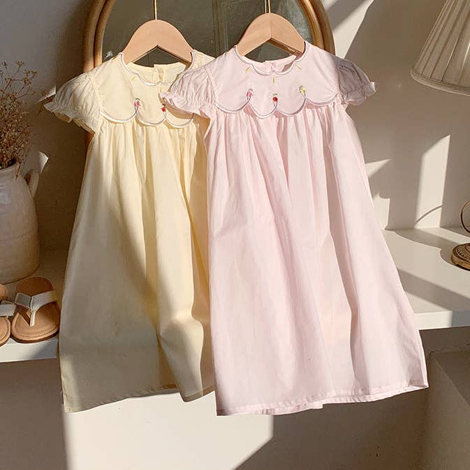 Robe d'été pour bébé fille à manches courtes avec motif floral brodé pour la vente par MyKids-USA®