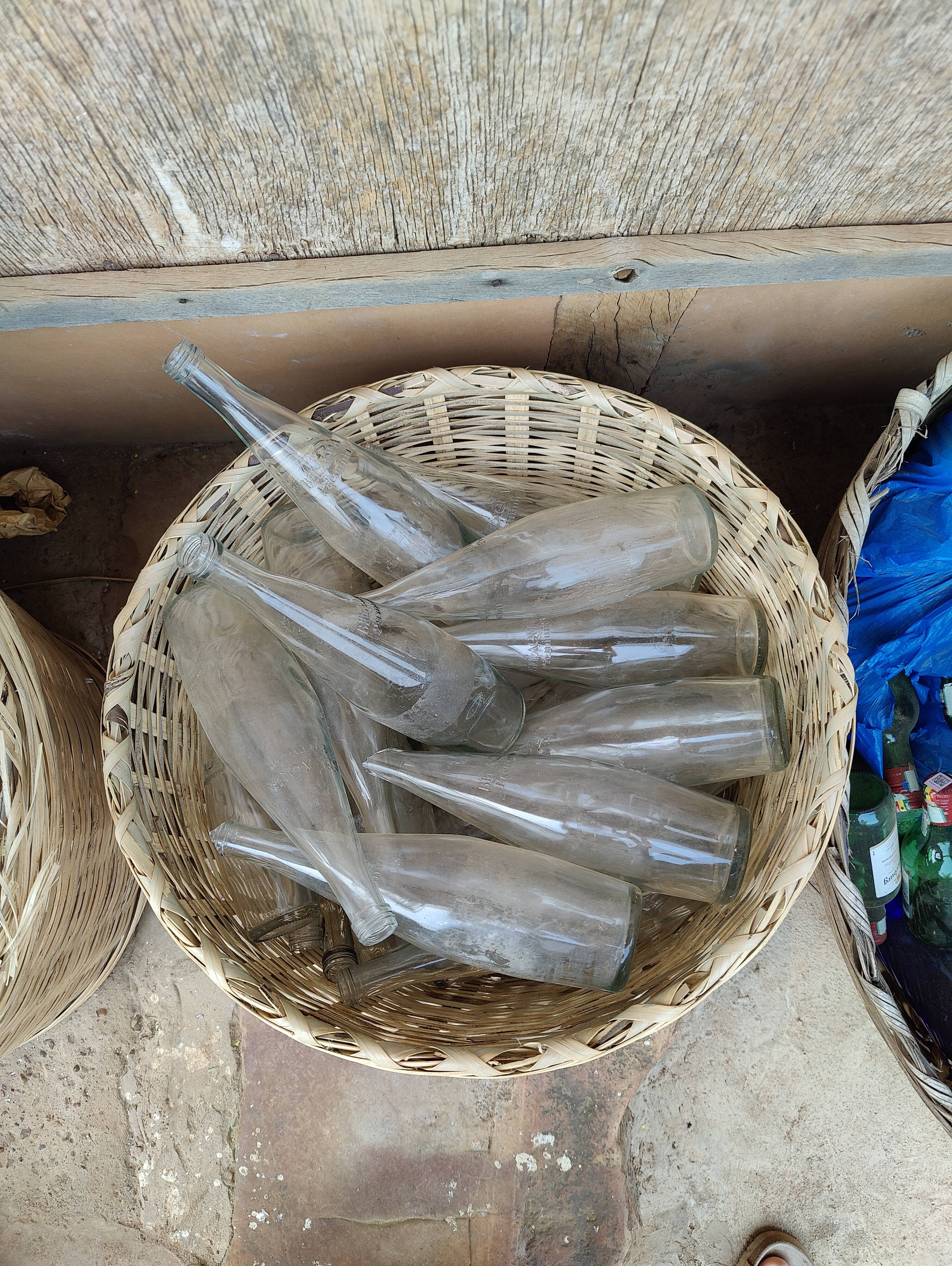 SOLOKO - Vente Carafe - Carafe en verre recyclé soufflé bouche | Verrerie colorée7