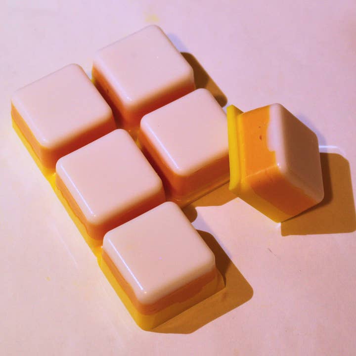 White Label Candy Corn Extra Large Soy Wax Melt | 5.3 oz for wholesale by Sweet Star Candles