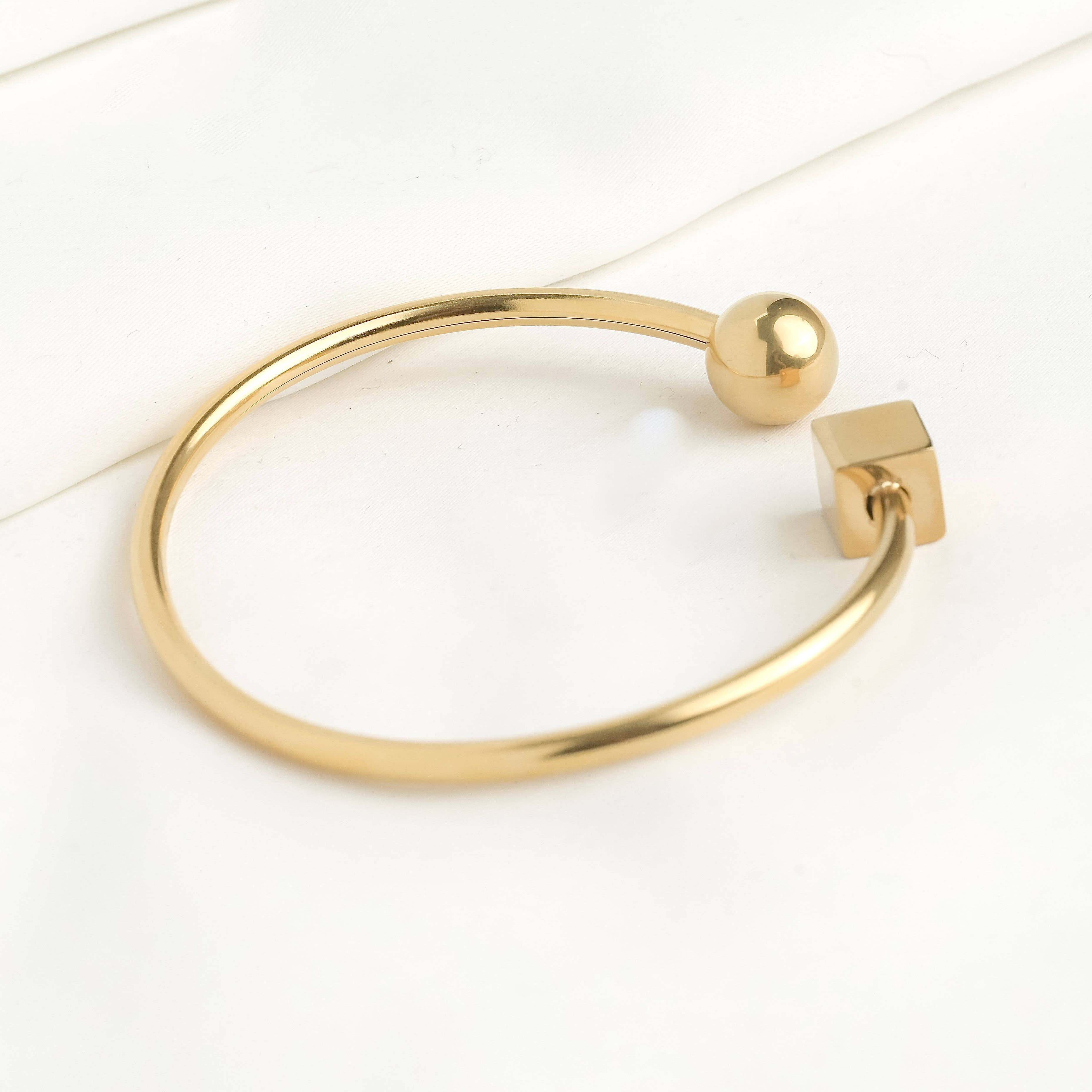 Blueyejewelry – Engroshandel Manchetarmbånd – Guldarmbånd - Vandtætte markante manchetter - Armring8