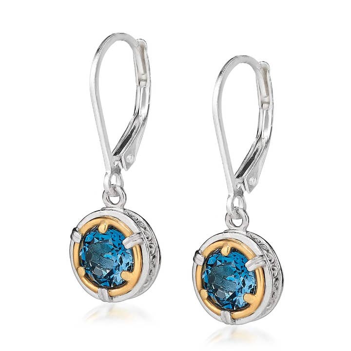 Petites boucles d'oreilles en topaze bleue de Londres avec vermeil en or 18 carats pour la vente par Anatoli Jewelry