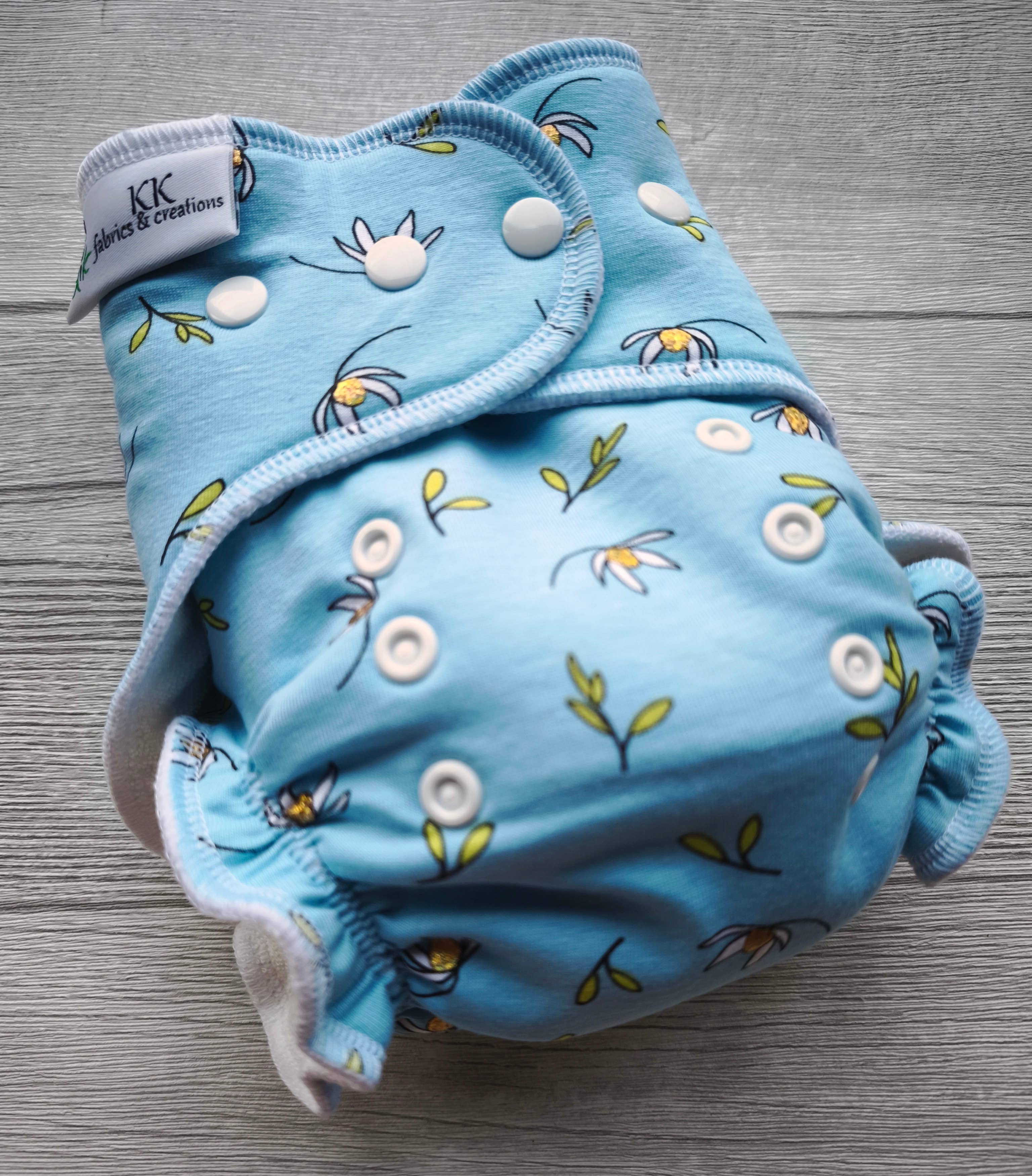 KKfabricsandcreations - Wholesale Diaper (Cloth) - Baby - Cloth diaper shiny daisies, bamboo inner