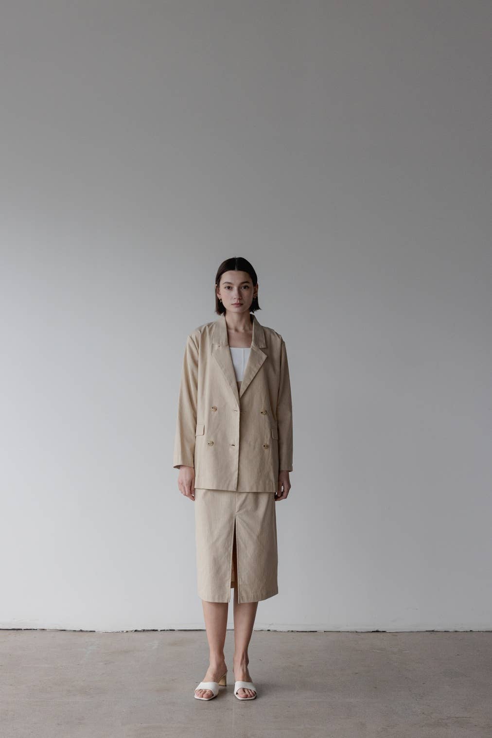 MOD REF - Wholesale Blazer - Women's - The Arla Jacket | Oversized Linen Blazer21