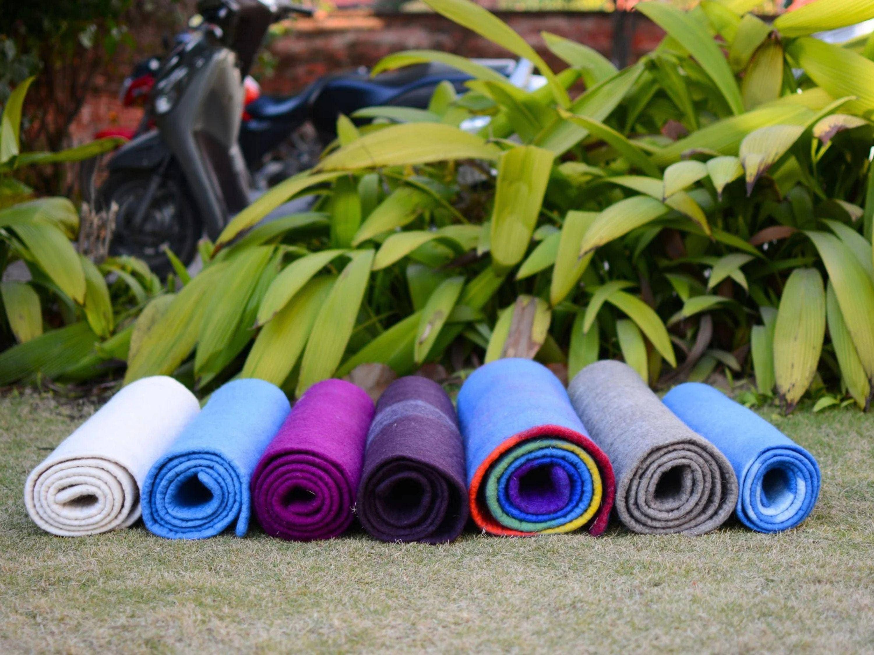 Woollyfelt - Vente Tapis de yoga - Tapis de yoga en laine feutrée fait main : antidérapant et pliable0