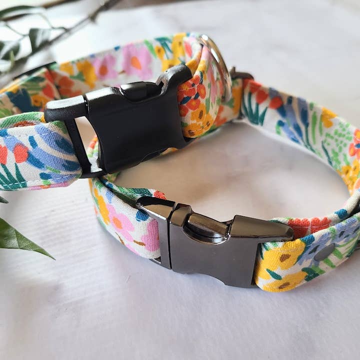 Collier pour chien Meadow - Floral pour la vente par City Dog Treat Bar