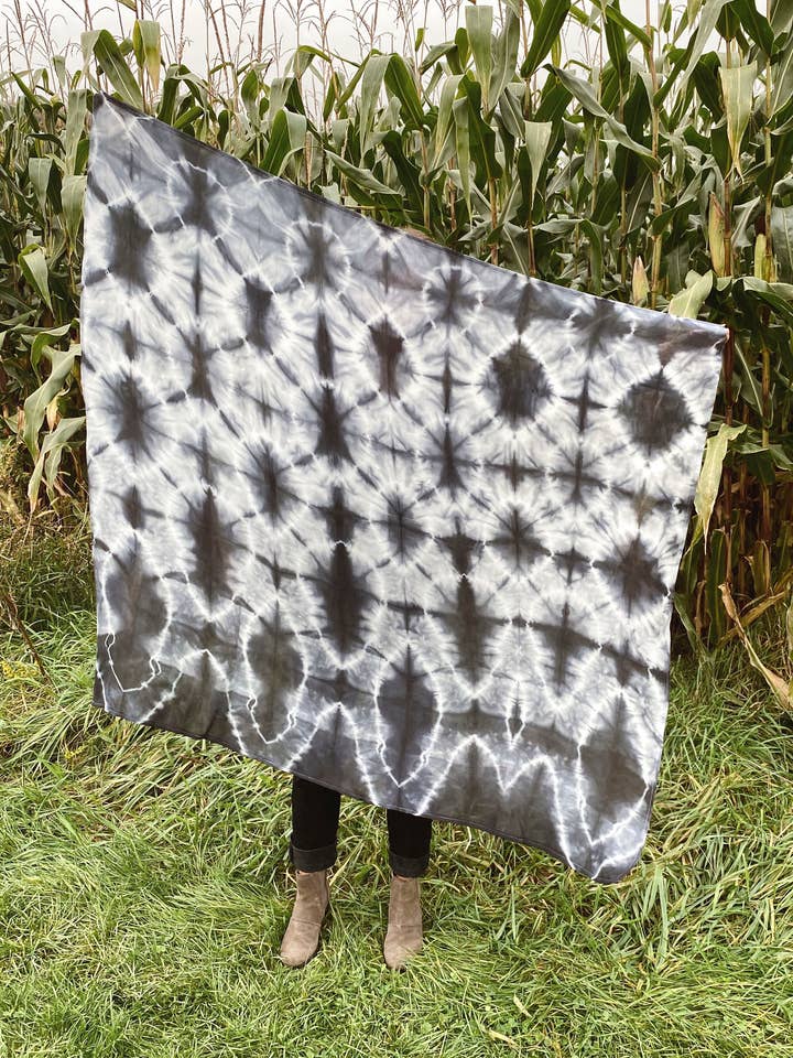 Stellar Seidenwolle Decke Schal handgefärbt für den Großhandel von Explore Designs By Emelia Prince Ruyle