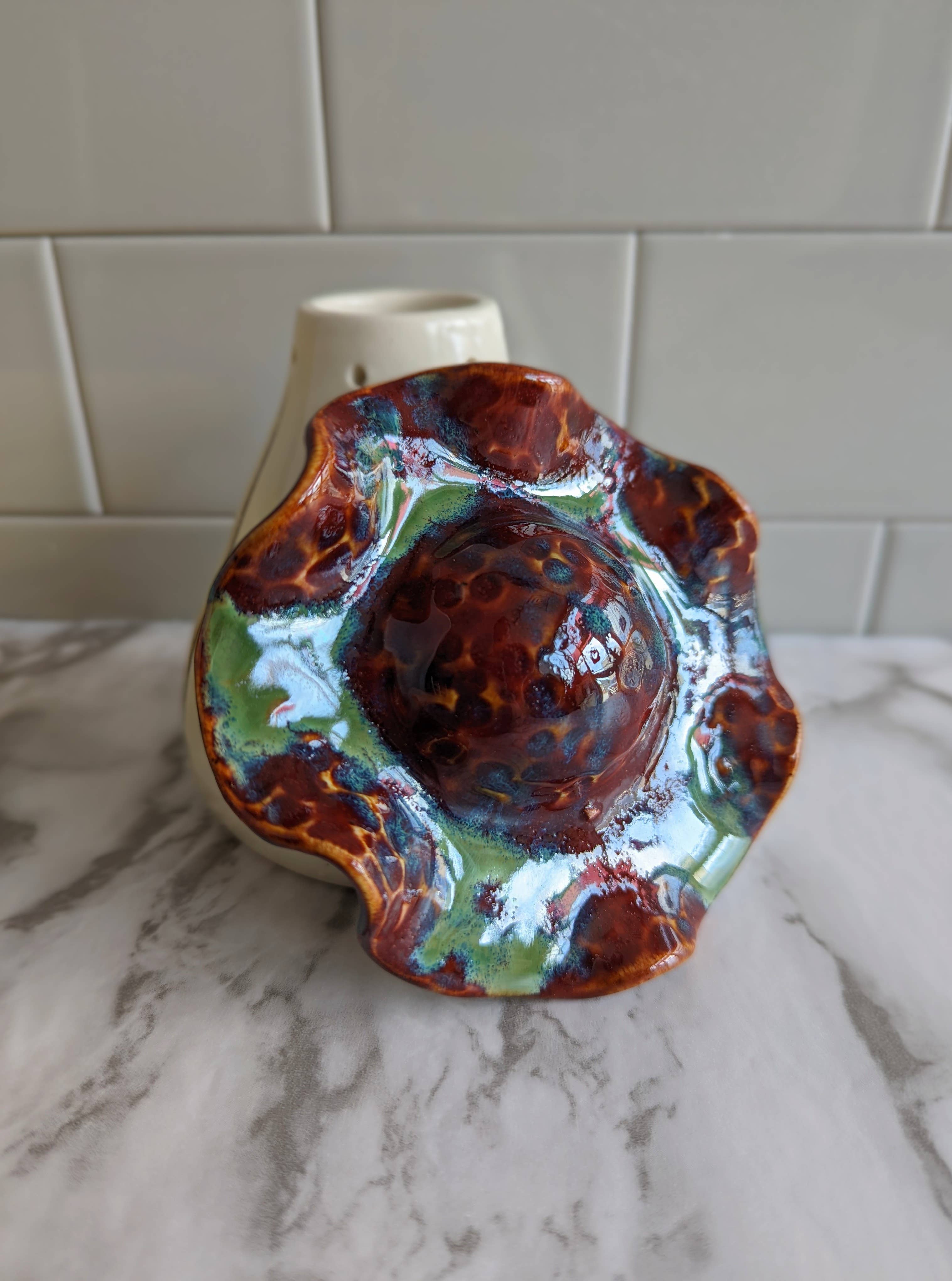 Amaranth Stoneware Ltd - Wholesale Fruit Basket - Shroom of Doom - Fruit Fly Trap4