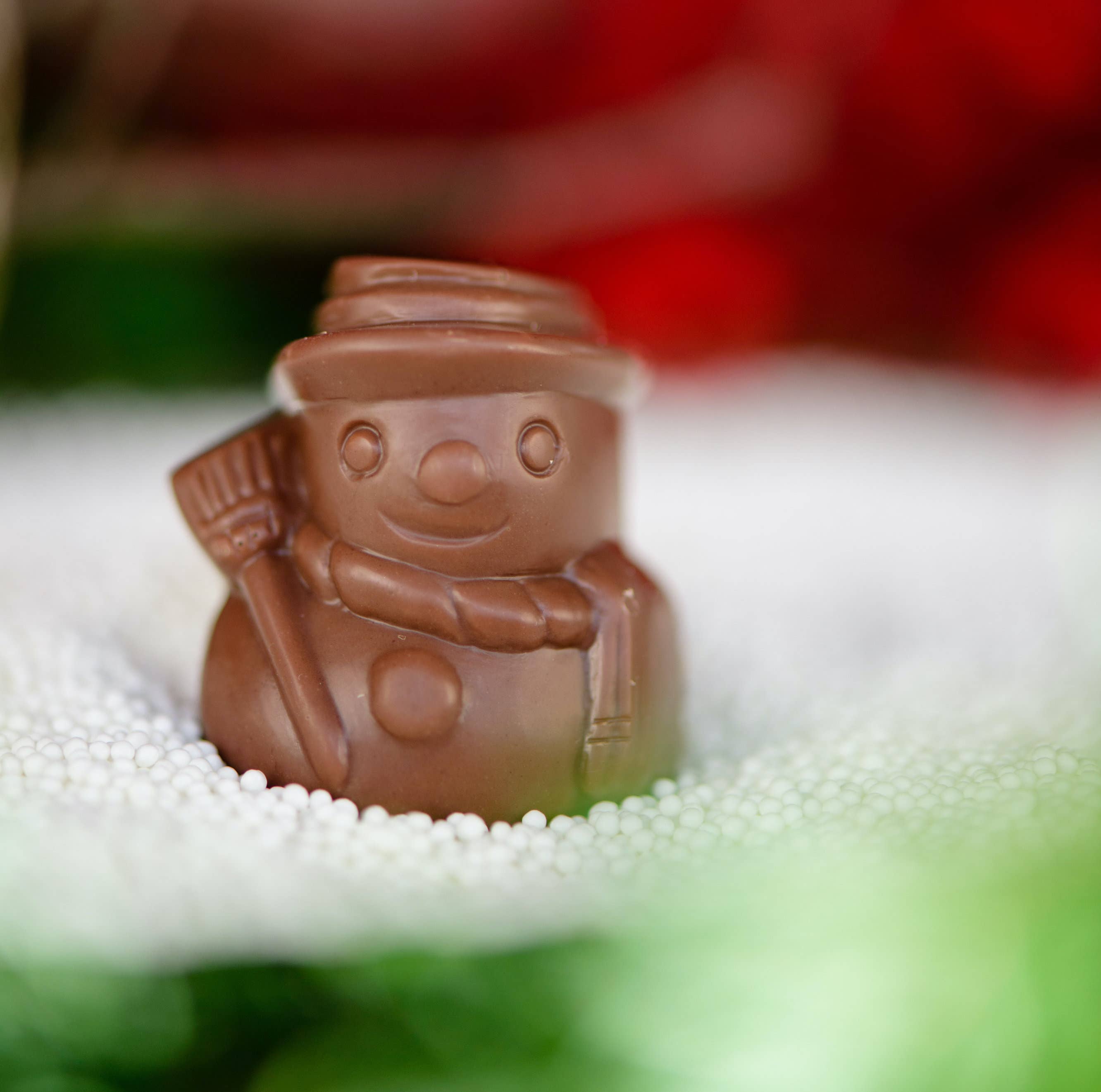 Dean's Sweets – Großhandel Schokolade – Little Snow People in dunkler, milchiger und weißer Schokolade2